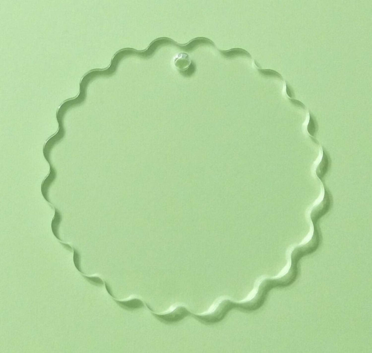 15PCS Clear Blank Acrylic Scallop Acrylic Circle Ornaments Accessories Laser Cut Blank Acrylic Keychain Accessory (Clear, 2.5")