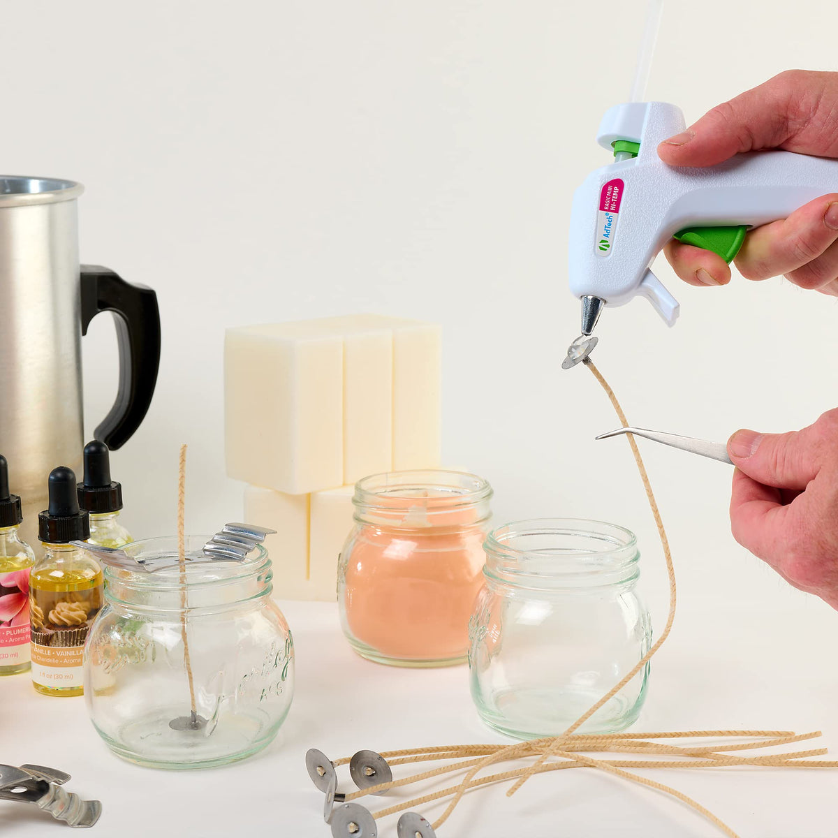 AdTech High Temp Mini Size Hot Glue Gun 4pk