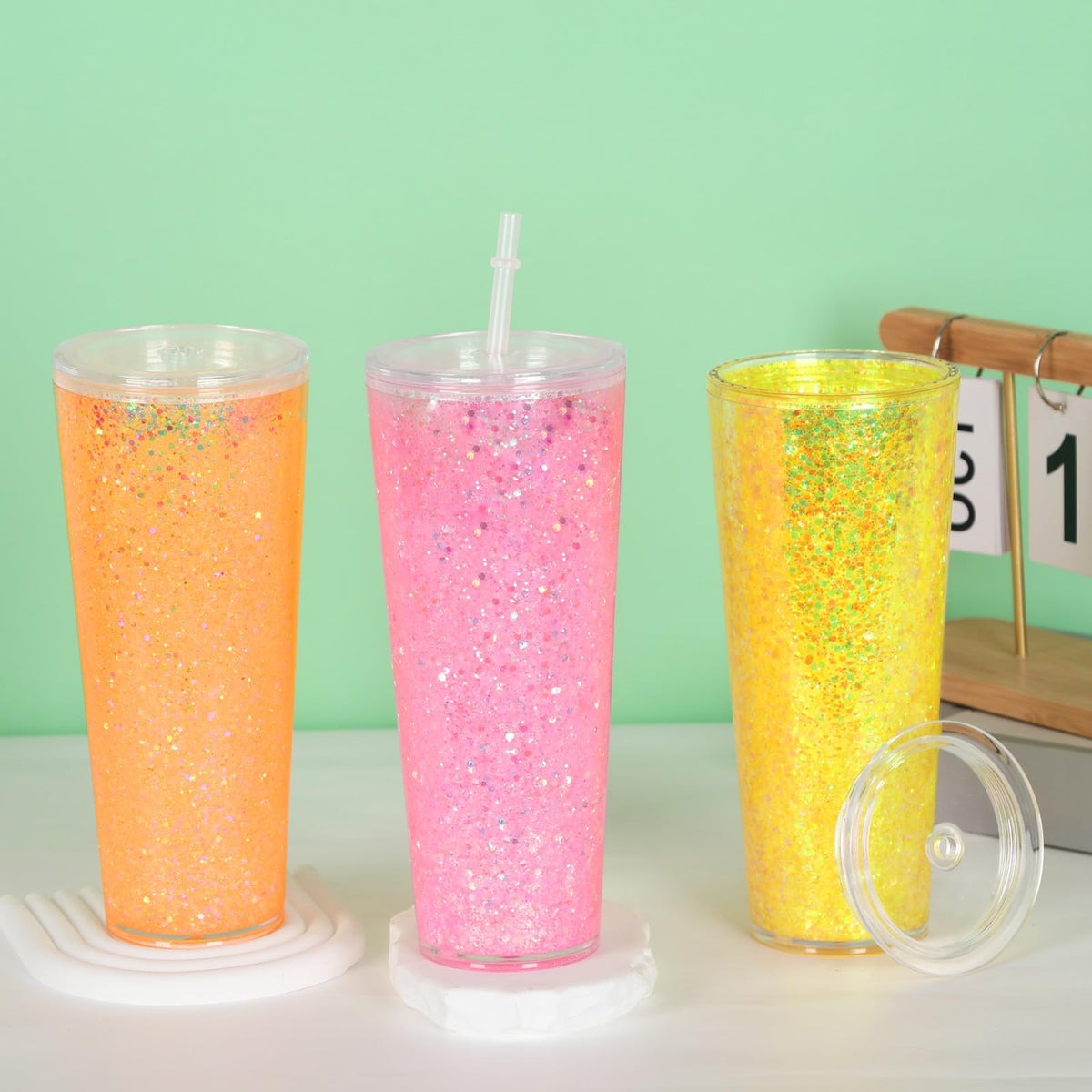 Micellwuu 8 Pack 24Oz Snow Globe Tumblers, Double Wall Acrylic Snowglobe Cup with Pre Drilled Hole, Lids, Straws and Plug, Reusable Clear Plastic Tumbler for Snow Globe Glitter DIY