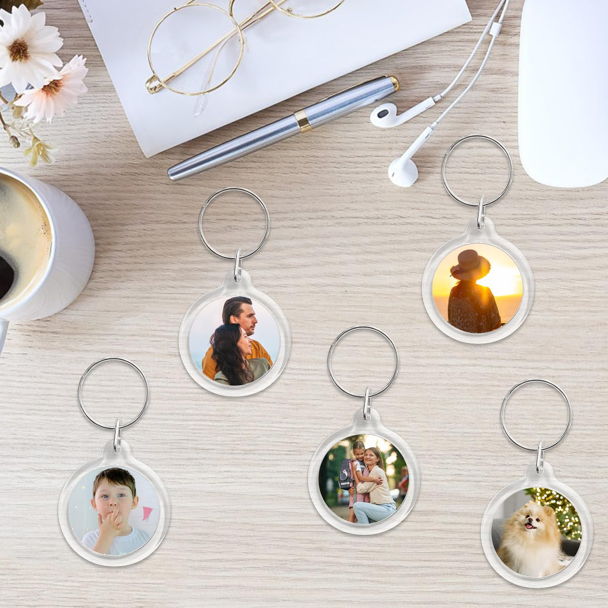 BRT Bearingshui 50pcs Pendant Picture Frame Keyrings, Clear Acrylic Photo Frame Keyring Holder, Make Your Own Personalized Keyring Kit, Round Blank Photo Insert Keychain for DIY Craft