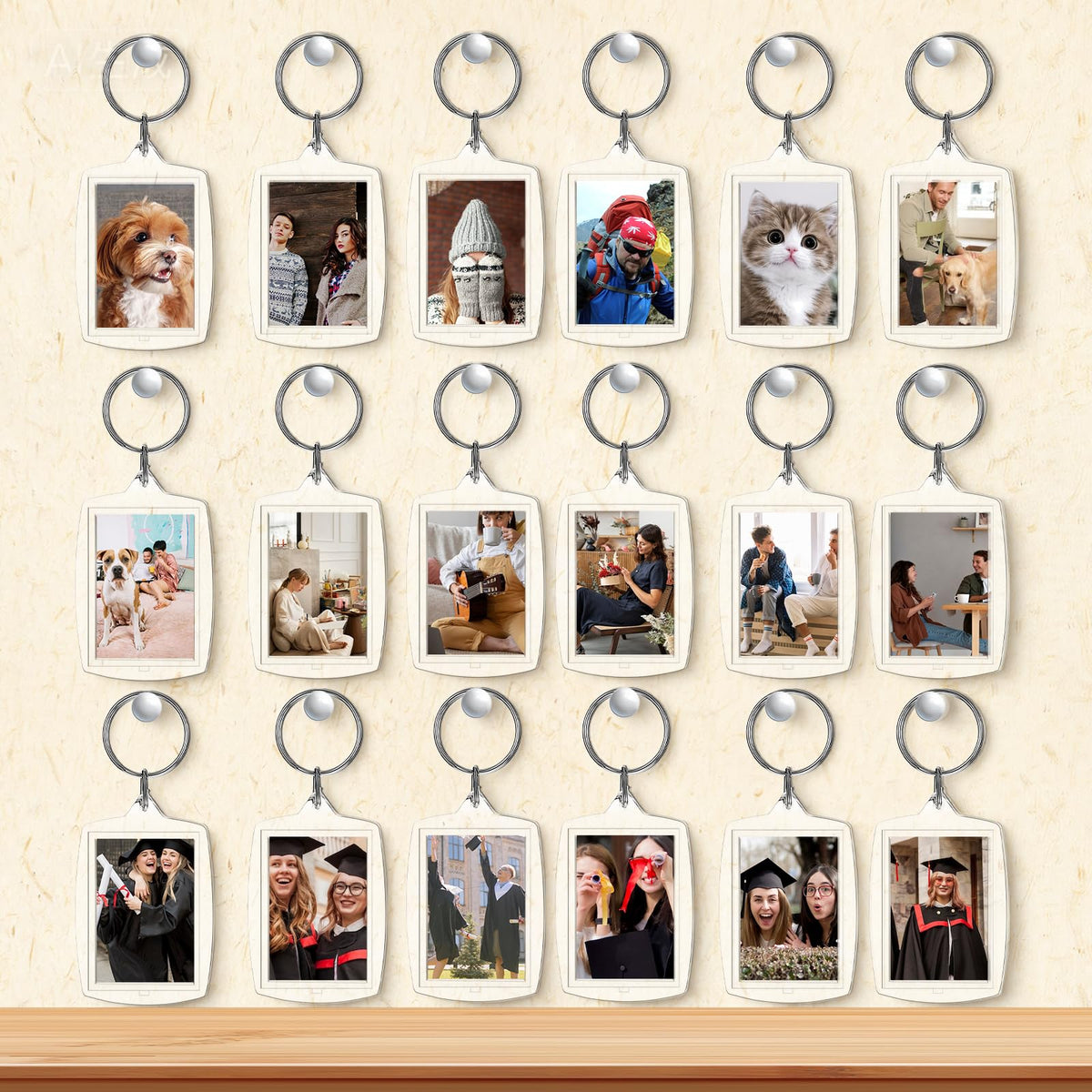 Xthrotsenk 150 Pcs Photo Keychain Insert, Acrylic Picture Keychains, Clear Blank Keyring Photo Insert Frame, Personalised Photos Key Holder, Rectangle Blank Photos Keychains, 2.2 x 1.6 Inch