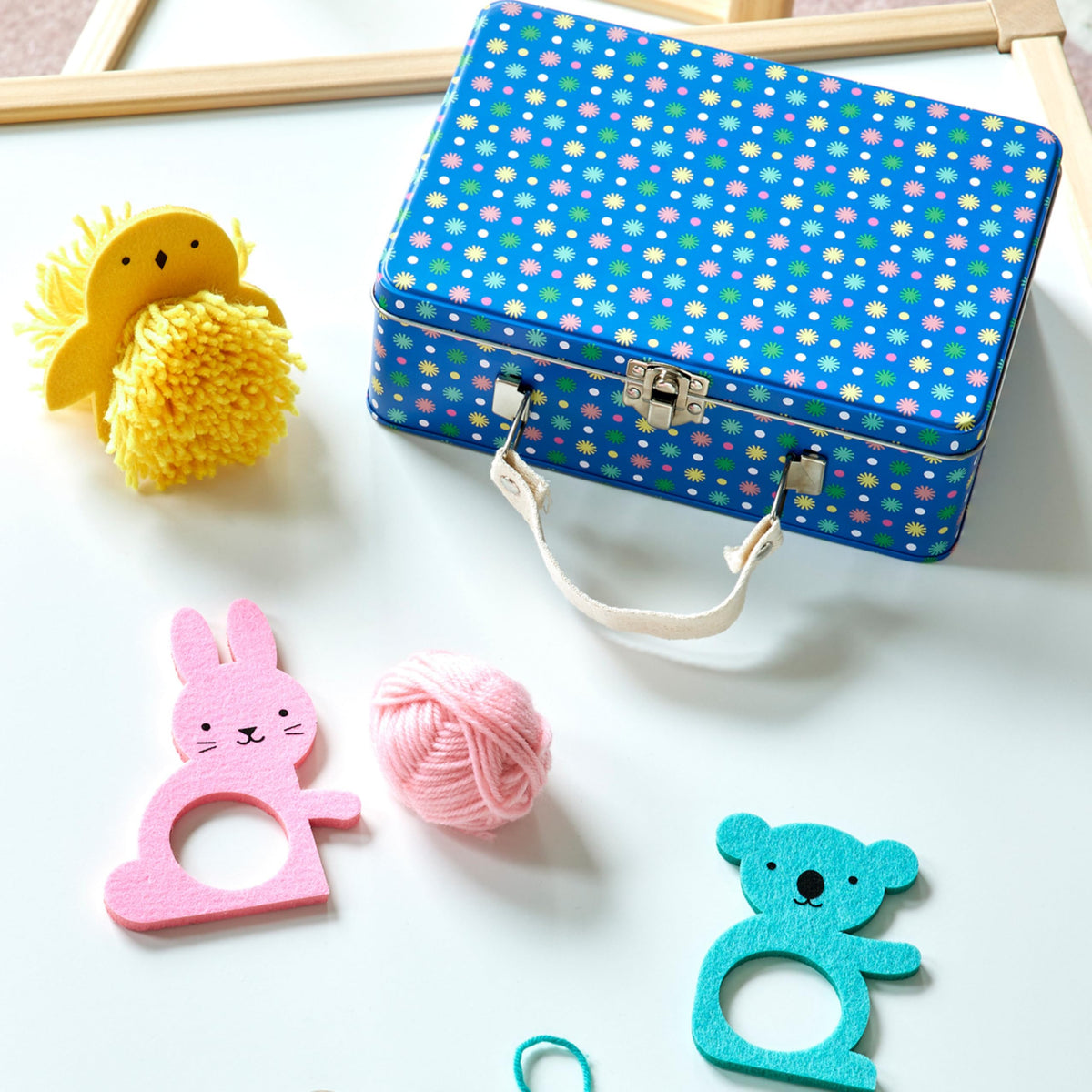 Petit Collage Creature Crafts: My Pom Pom Friends