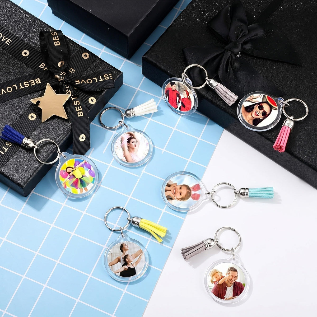 Yaomiao 50 Set Acrylic Photo Frame Keychain with Tassels, Custom Insert Photo Keyring Clear Blank Picture Keyring (Round)