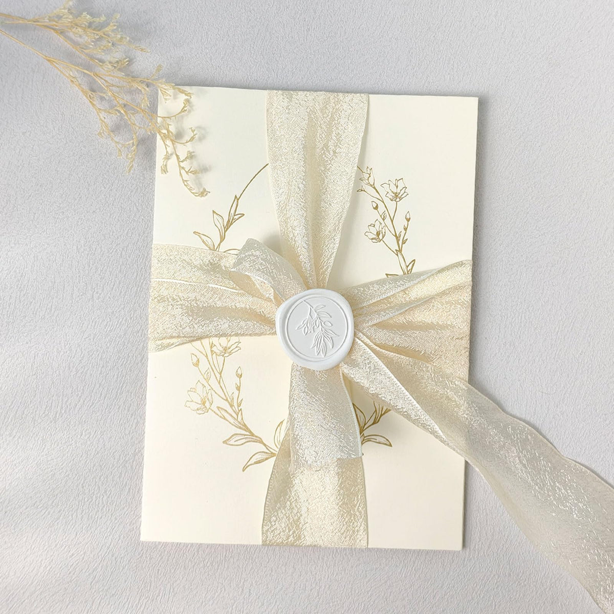Pilloze 50Pcs White Self-Adhesive Wax Seal Stickers - Wax Seal Perfect for Wedding Invitation or Envelope Good Adhesion and Easy to Use, Wedding Invitation Accessories